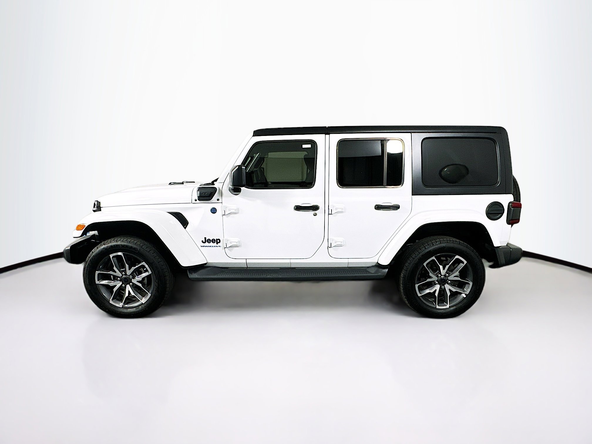 Used 2024 Jeep Wrangler Sport S w/ Convenience Group image 4