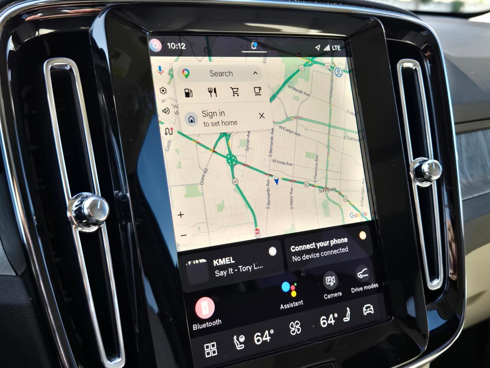 Certified 2025 Volvo XC40 B5 Plus image 15