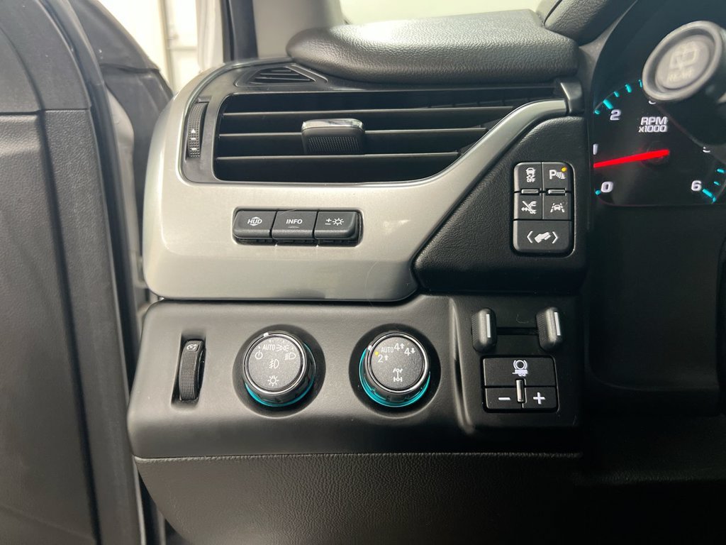 Used 2019 Chevrolet Tahoe Premier AWD/4WD image 19