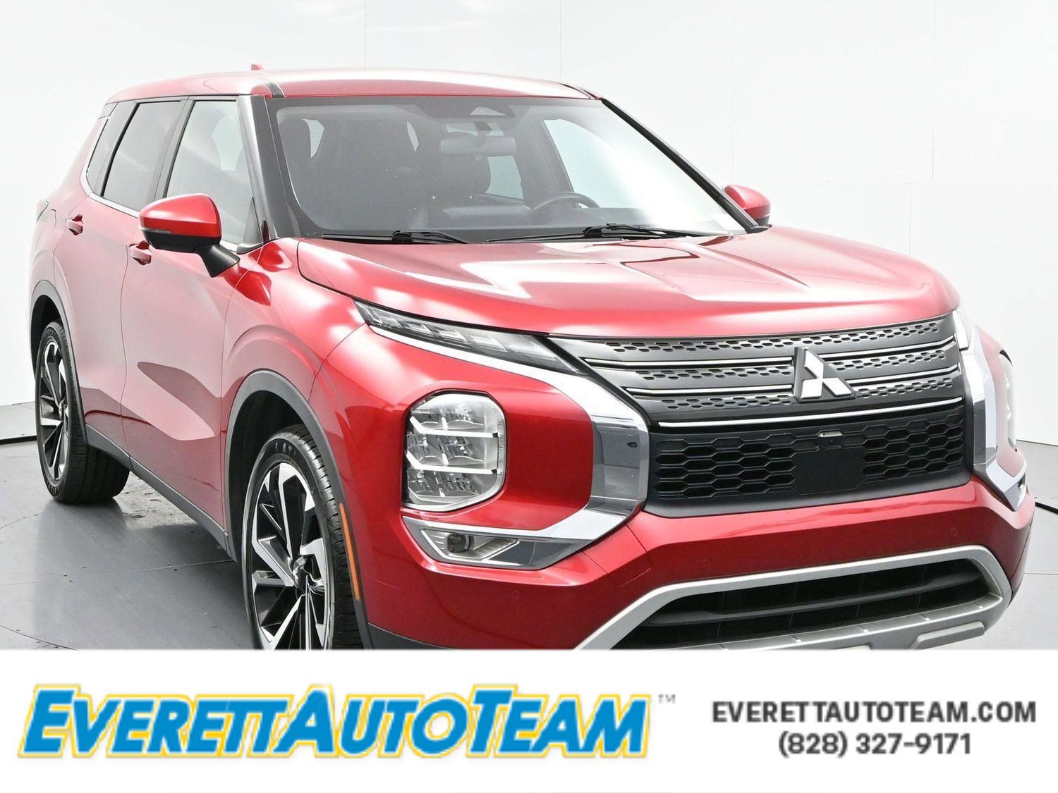Used 2023 Mitsubishi Outlander SE