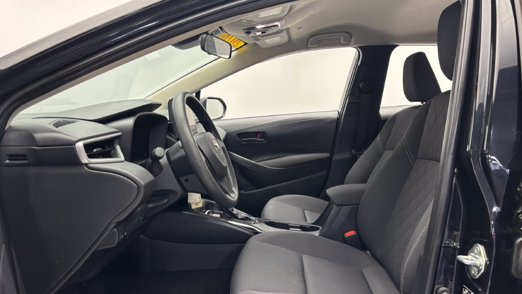 Used 2026 Toyota Corolla LE AWD/4WD image 11