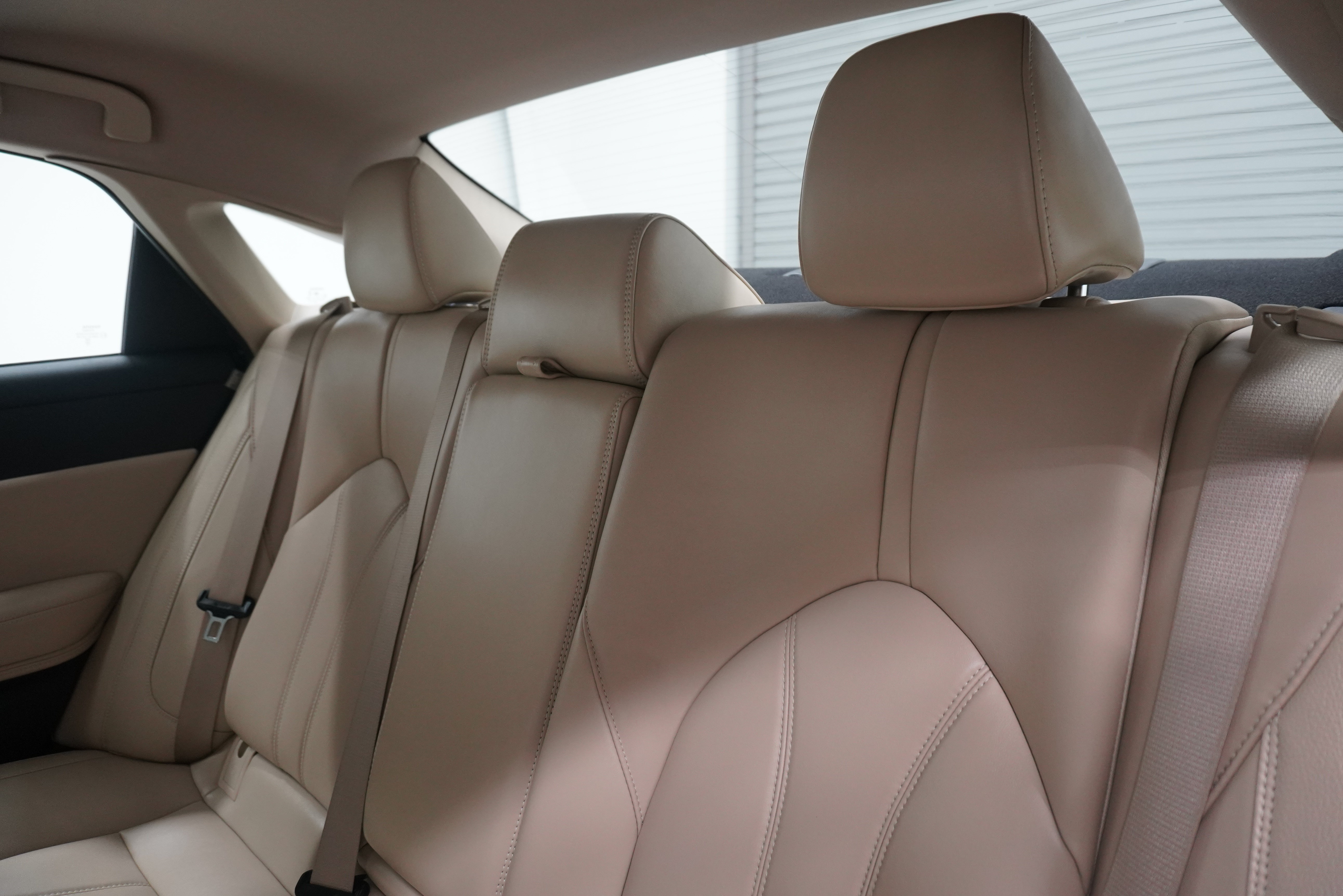Used 2019 Toyota Avalon XLE w/ Moonroof Package FWD image 13