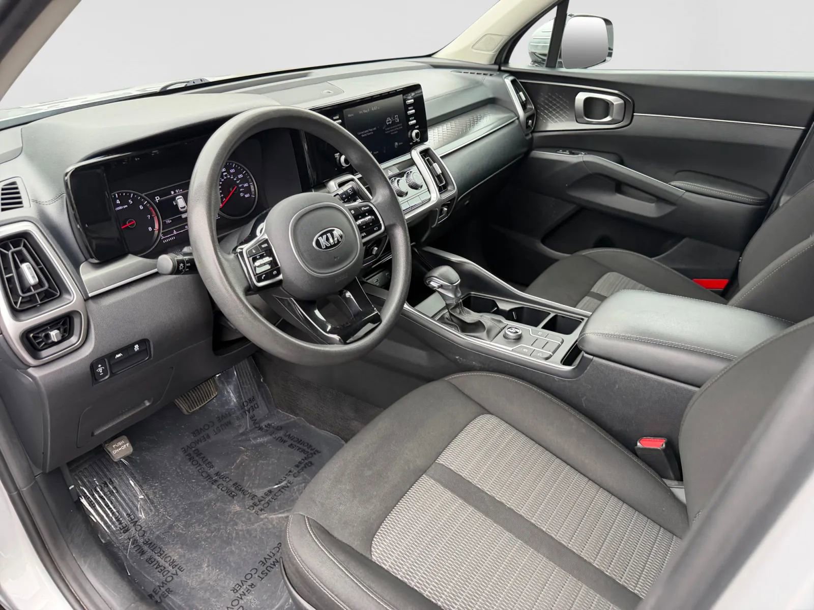 Used 2021 Kia Sorento LX FWD image 16
