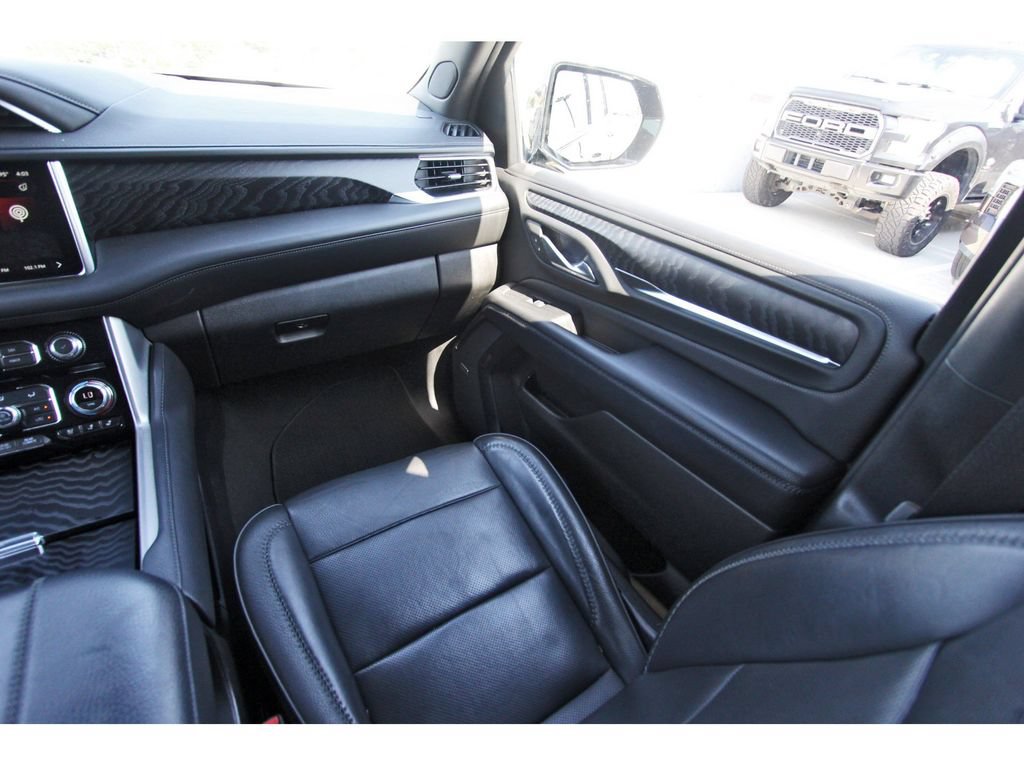 Used 2024 GMC Yukon Denali RWD image 10