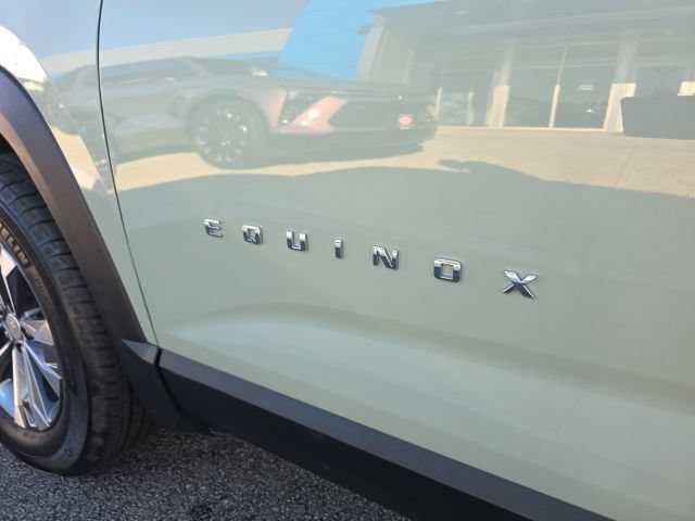 Used 2026 Chevrolet Equinox LT AWD/4WD image 13
