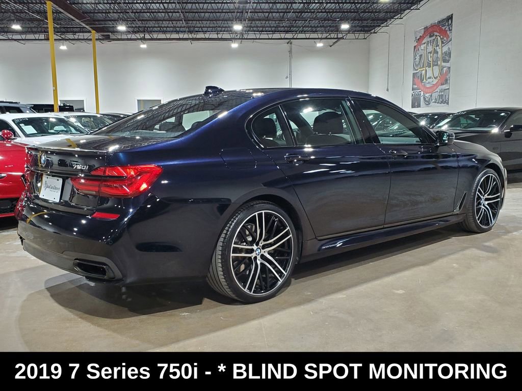 Used 2019 BMW 750i w/ Luxury Rear Seating Package image 10