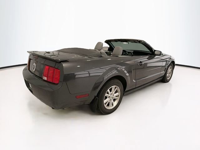 Used 2007 Ford Mustang Deluxe image 7
