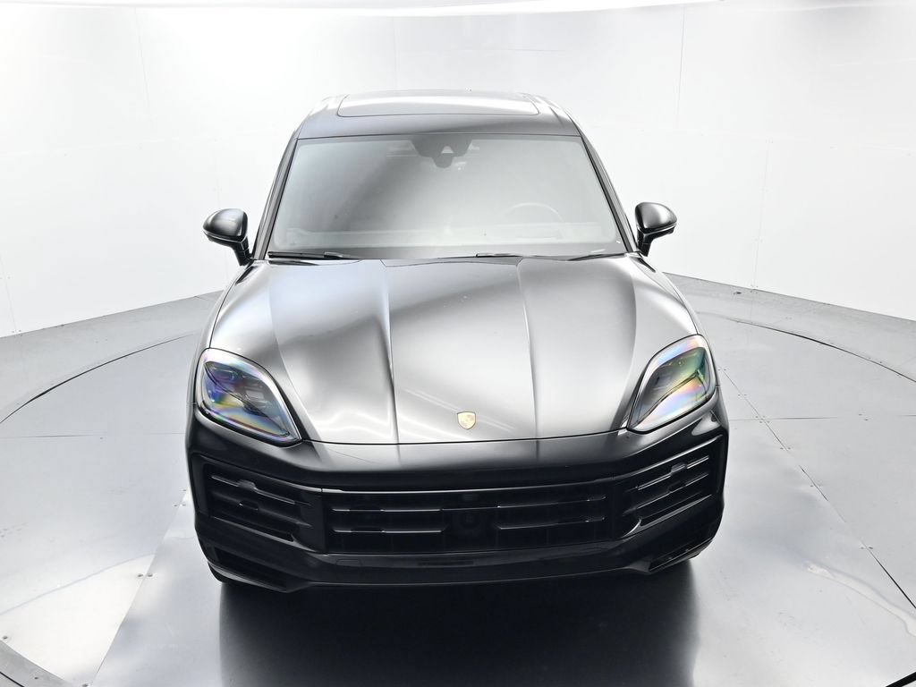 Certified 2025 Porsche Cayenne AWD/4WD image 44