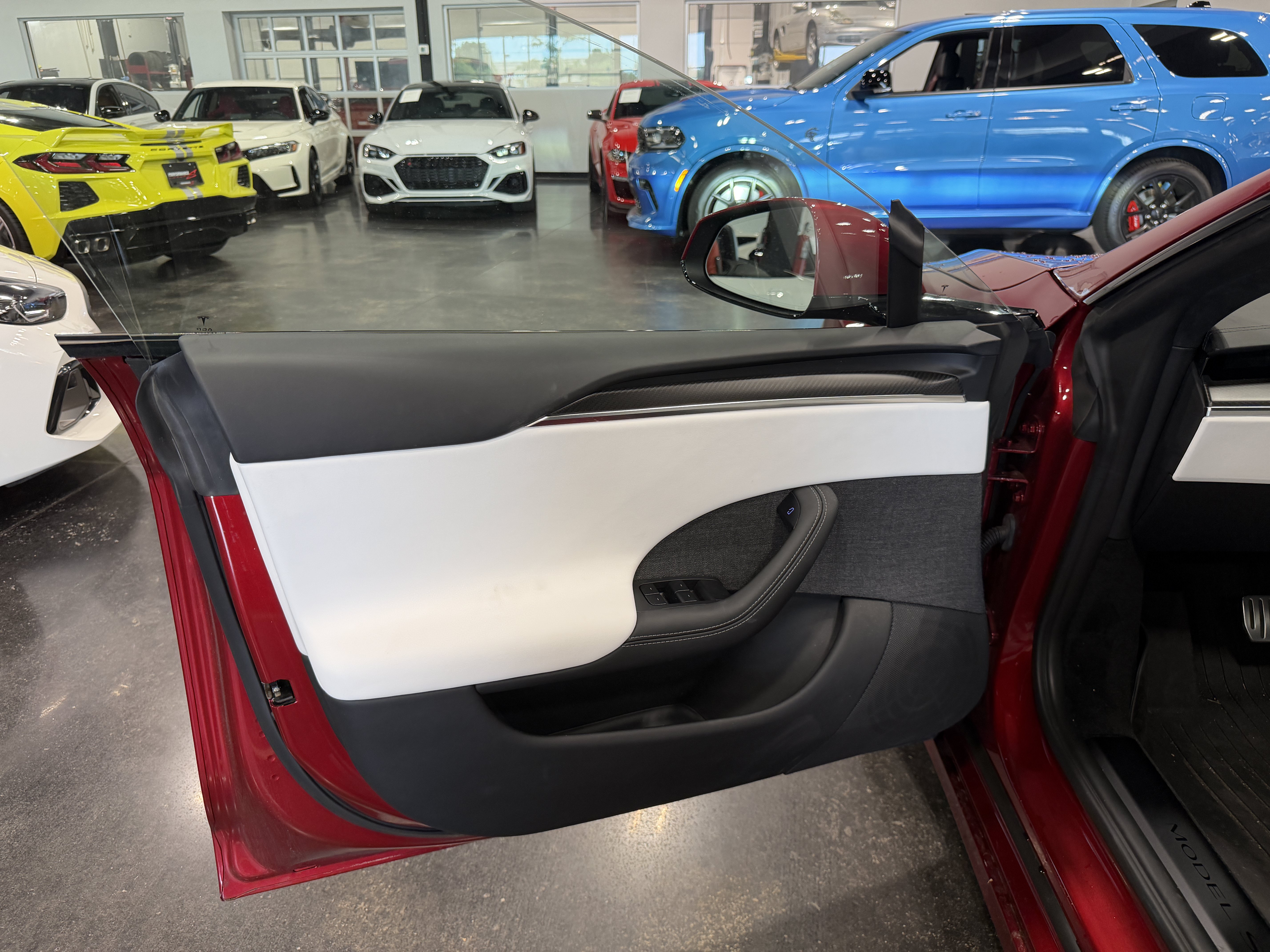 Used 2023 Tesla Model S Plaid AWD/4WD image 9