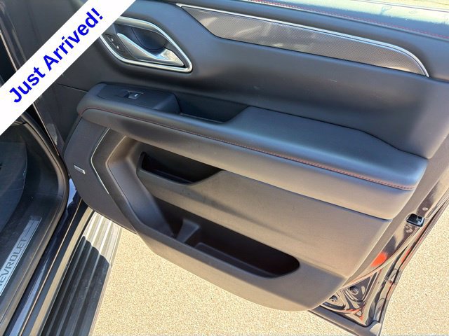 Used 2024 Chevrolet Suburban RST w/ Luxury Package AWD/4WD image 23