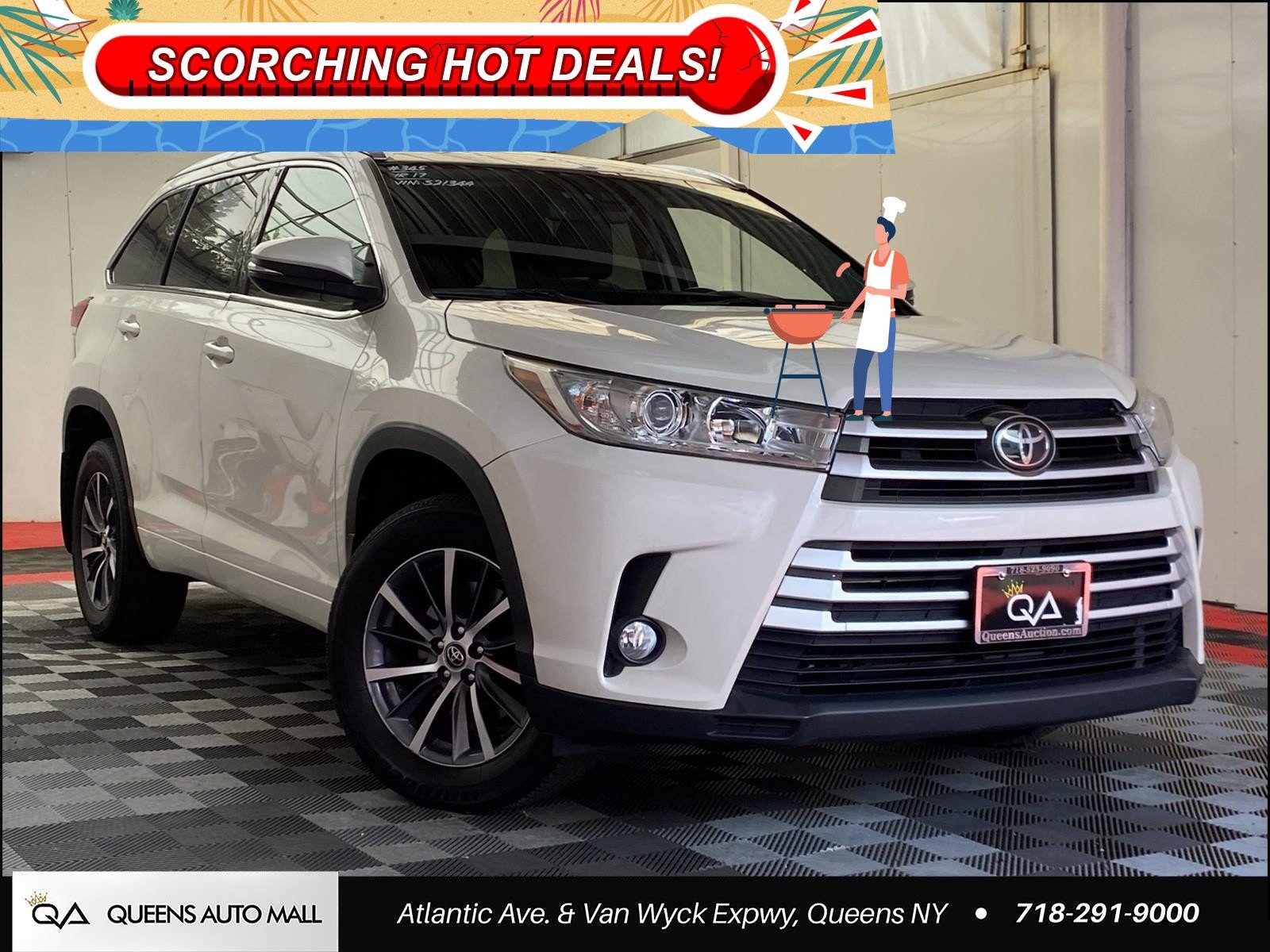 Used 2017 Toyota Highlander XLE AWD/4WD image 1