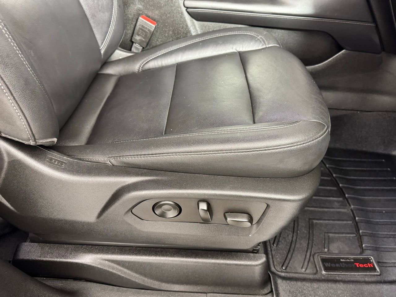 Used 2021 Chevrolet Tahoe Z71 image 32