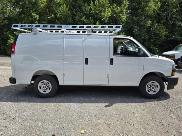 New 2026 GMC Savana 2500 w/ Driver Convenience Package RWD image 6