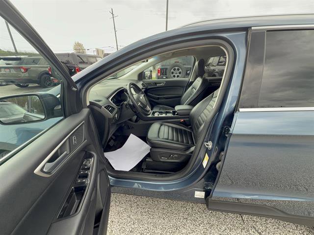 Used 2019 Ford Edge SEL w/ Equipment Group 201A AWD/4WD image 12