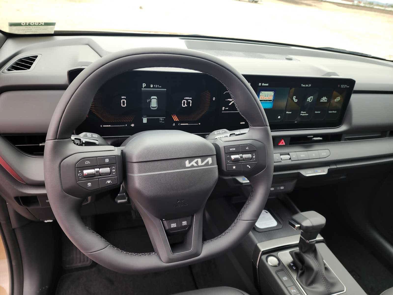 New 2027 Kia Seltos X-Line S w/ X-Line S Premium Package AWD/4WD image 2