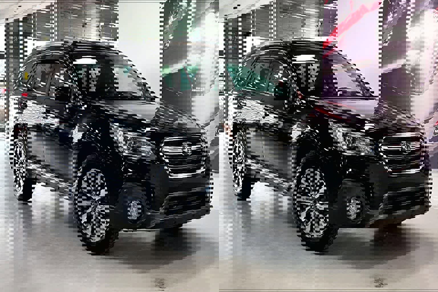 Used 2018 Subaru Outback 3.6R Touring image 19