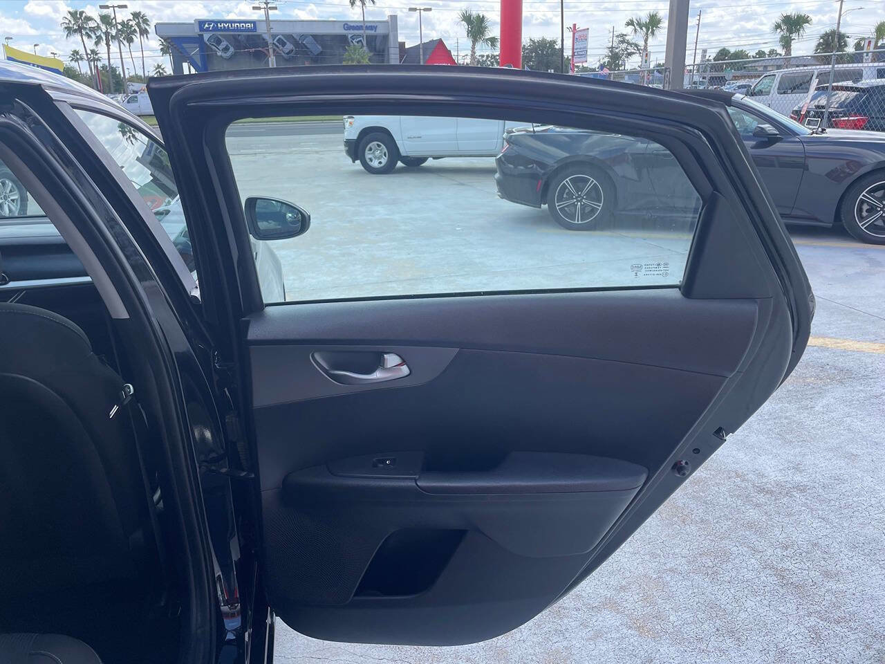 Used 2020 Kia Forte Sedan FWD image 5