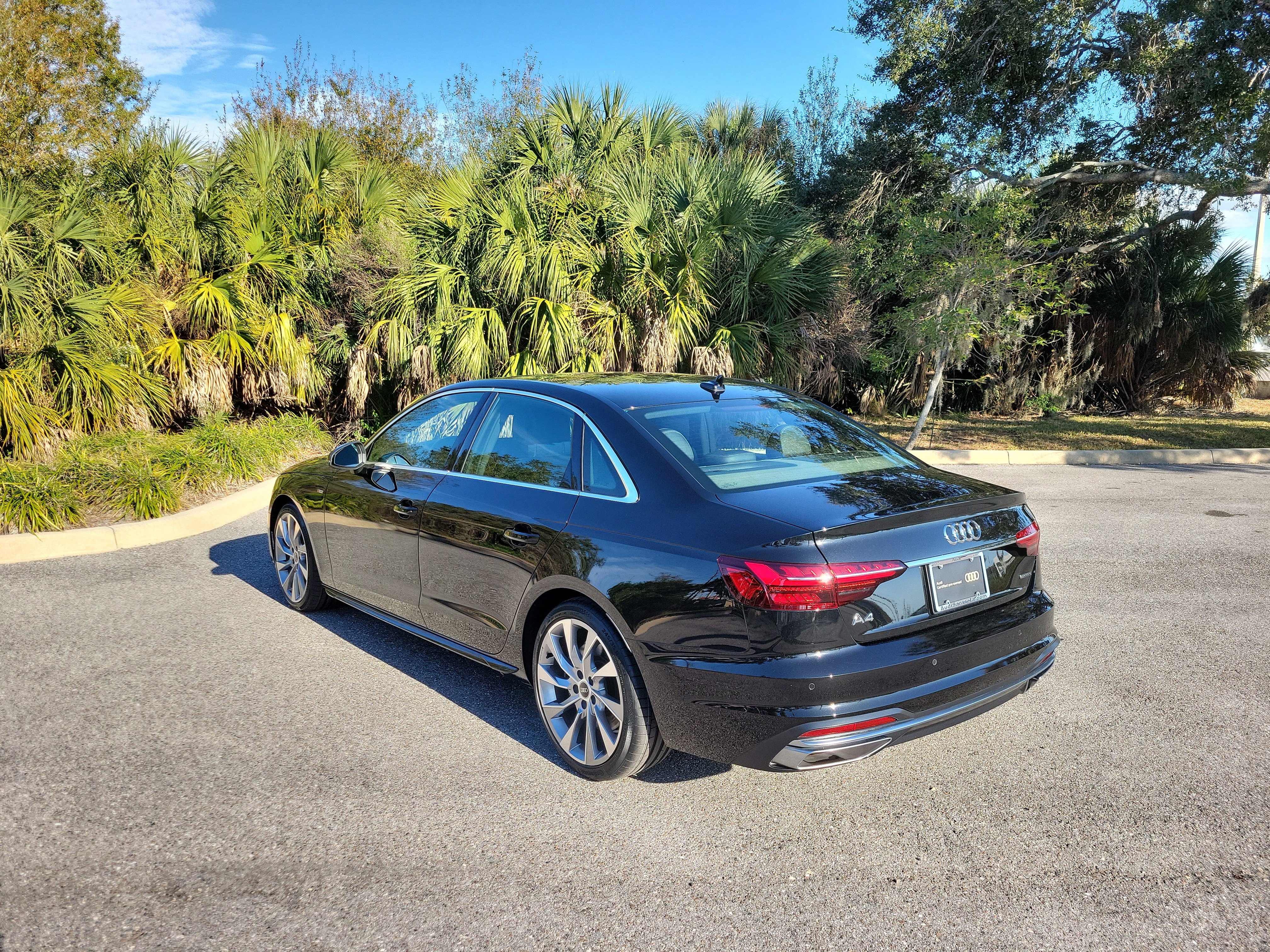 Used 2023 Audi A4 2.0T Premium Plus w/ Premium Plus Package image 8