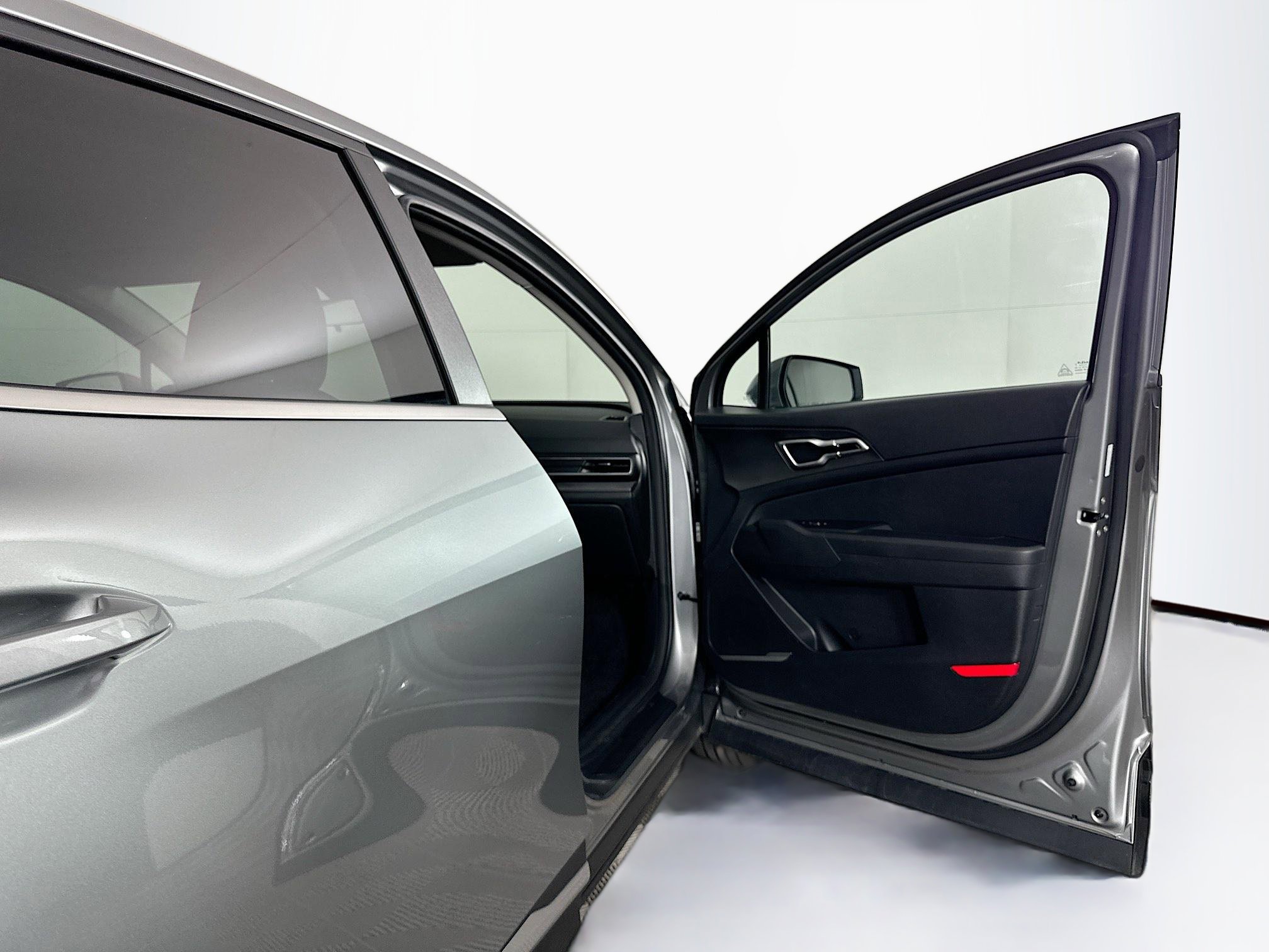 Used 2024 Kia Sportage LX image 29