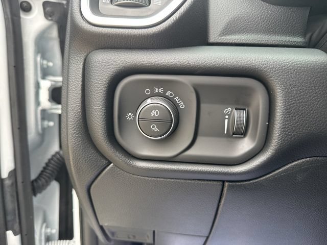 New 2026 RAM 2500 Big Horn AWD/4WD image 16
