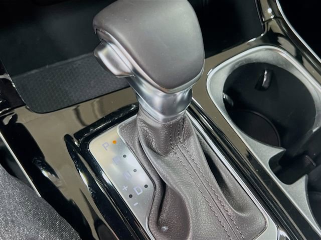 Used 2024 Kia Carnival EX image 17