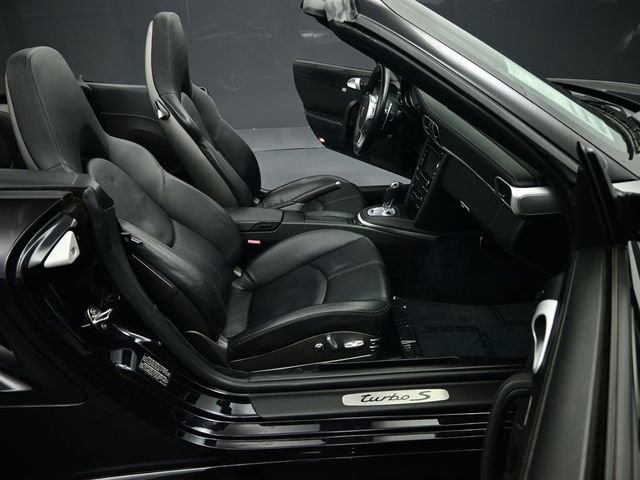 Used 2011 Porsche 911 Turbo S image 40