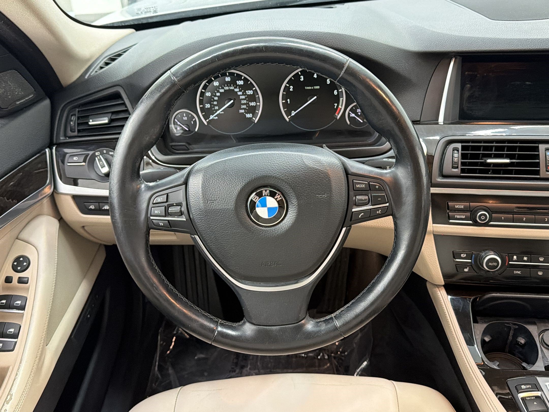 Used 2014 BMW 535i xDrive Sedan AWD/4WD image 11