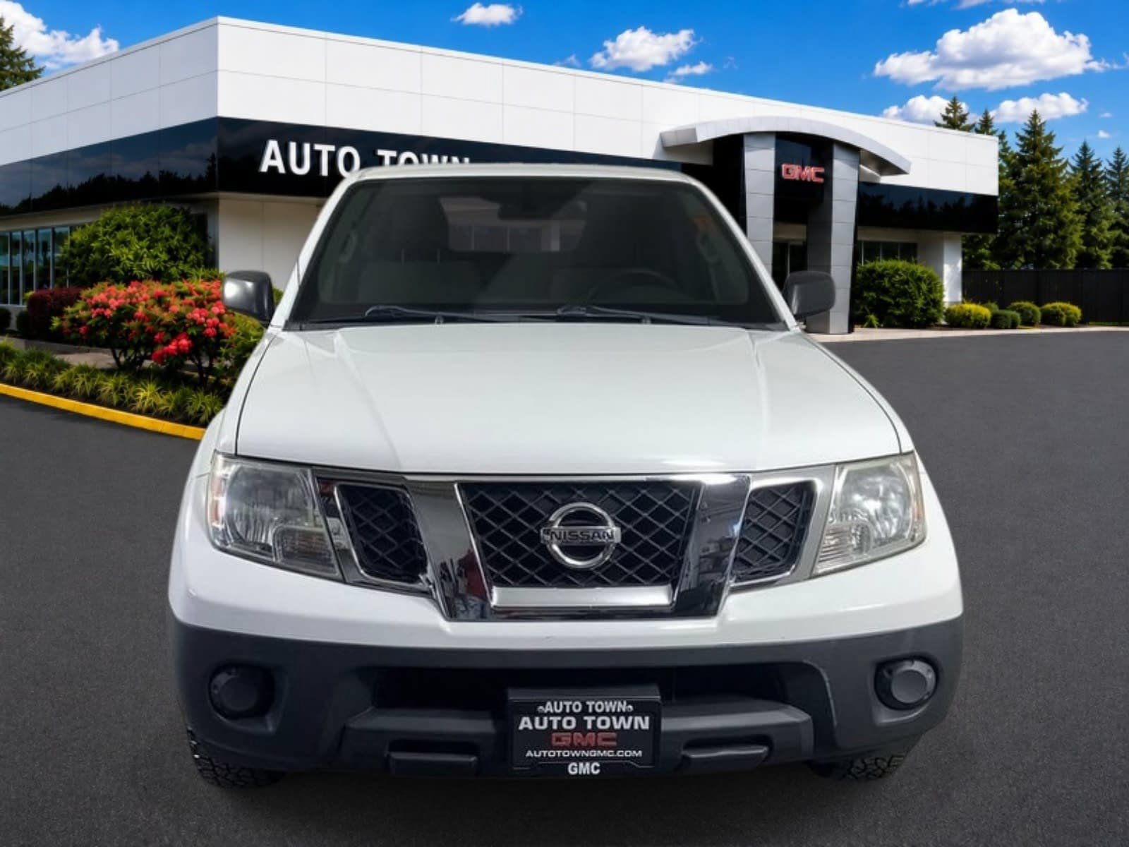 Used 2012 Nissan Frontier S RWD image 1