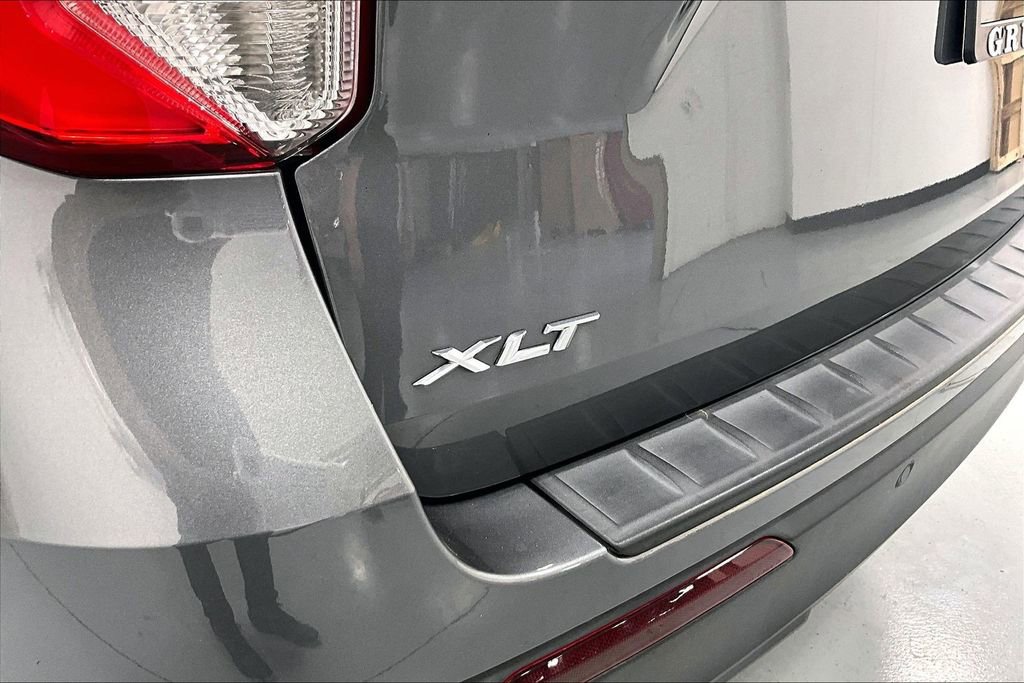 Used 2022 Ford Explorer XLT RWD image 33