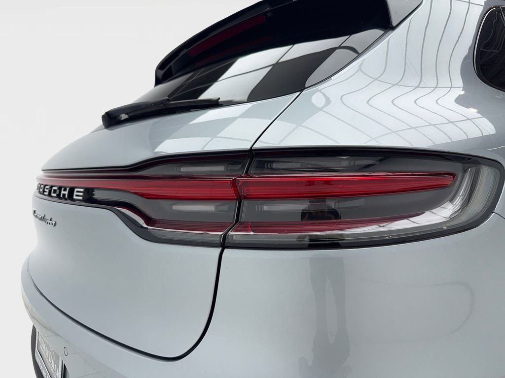 Used 2021 Porsche Macan Turbo image 7