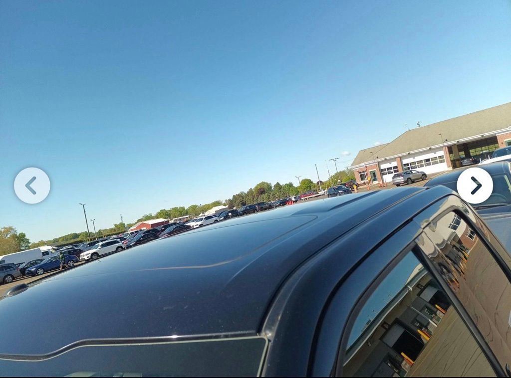 Used 2015 Ford F150 XLT w/ Equipment Group 302A Luxury AWD/4WD image 9
