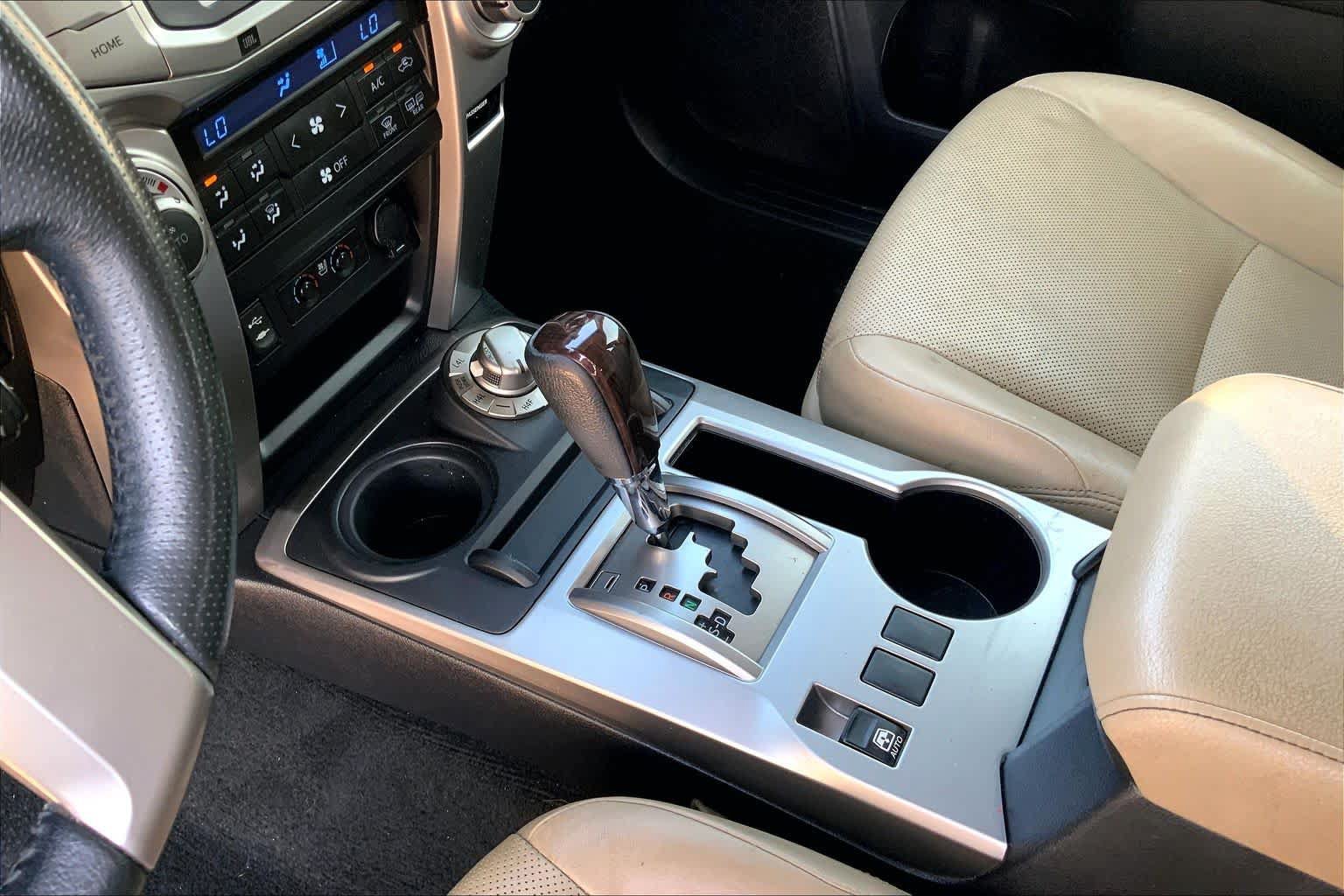 Used 2015 Toyota 4Runner Limited AWD/4WD image 17