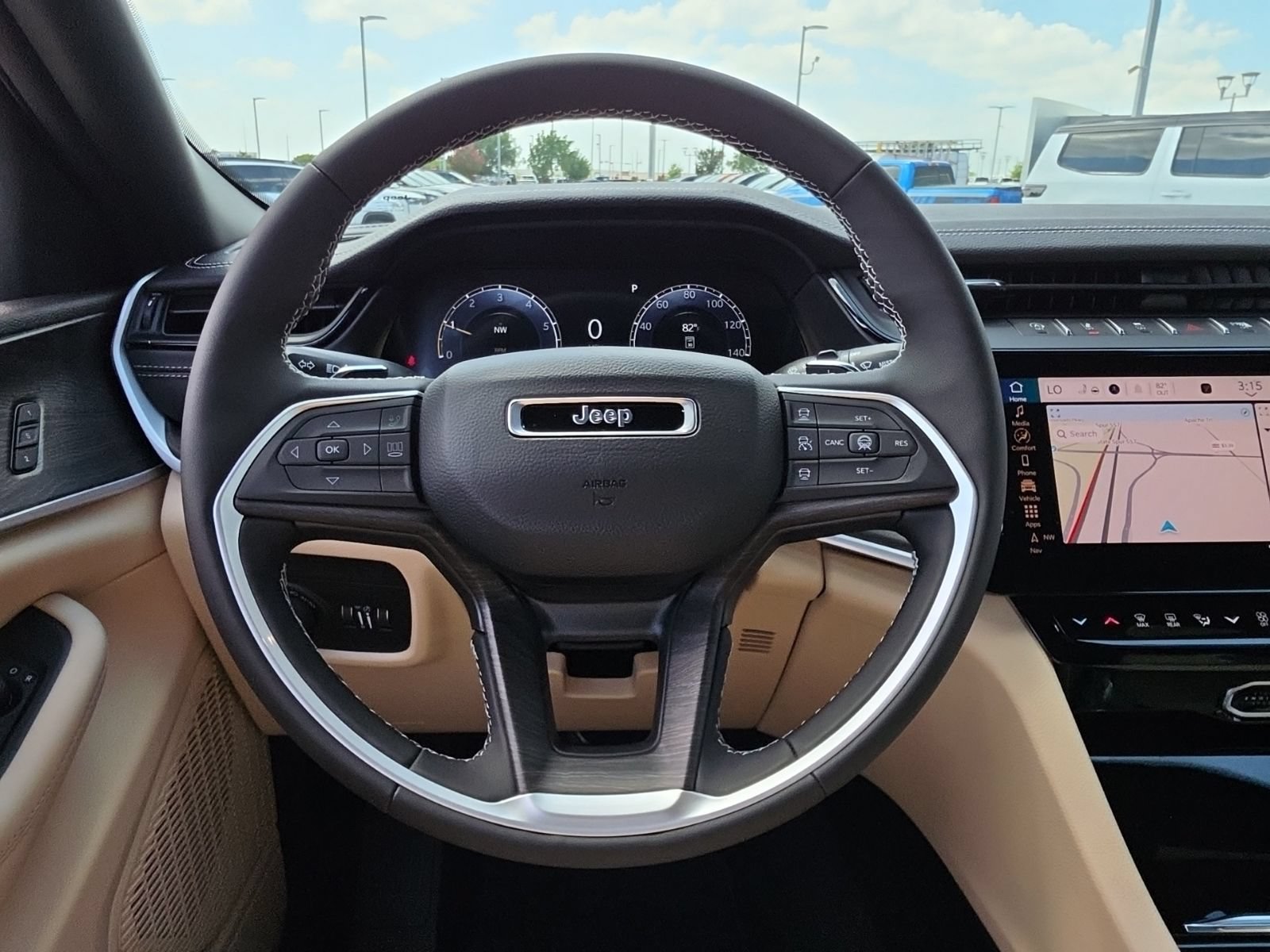 New 2026 Jeep Grand Cherokee Limited w/ Limited Altitude Package AWD/4WD image 21