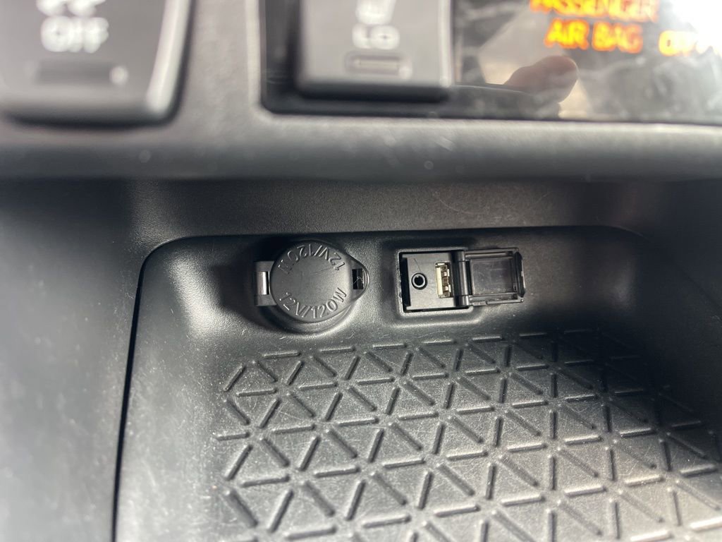 Used 2019 Toyota RAV4 XLE w/ Convenience Package image 21