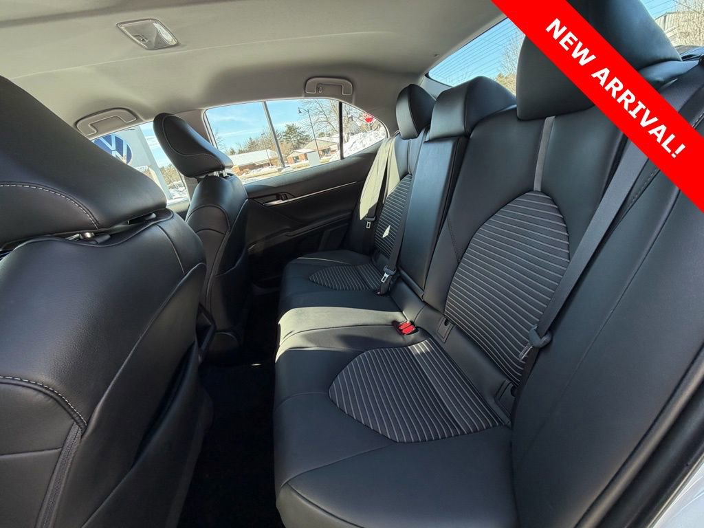 Used 2024 Toyota Camry SE image 28