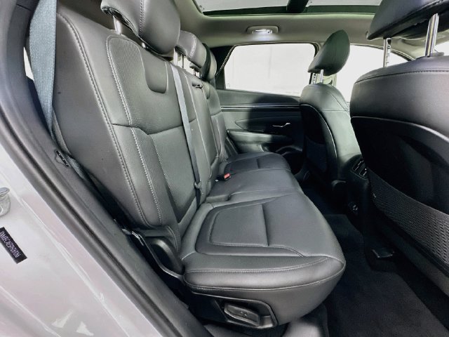 Used 2023 Hyundai Tucson Limited AWD/4WD image 28