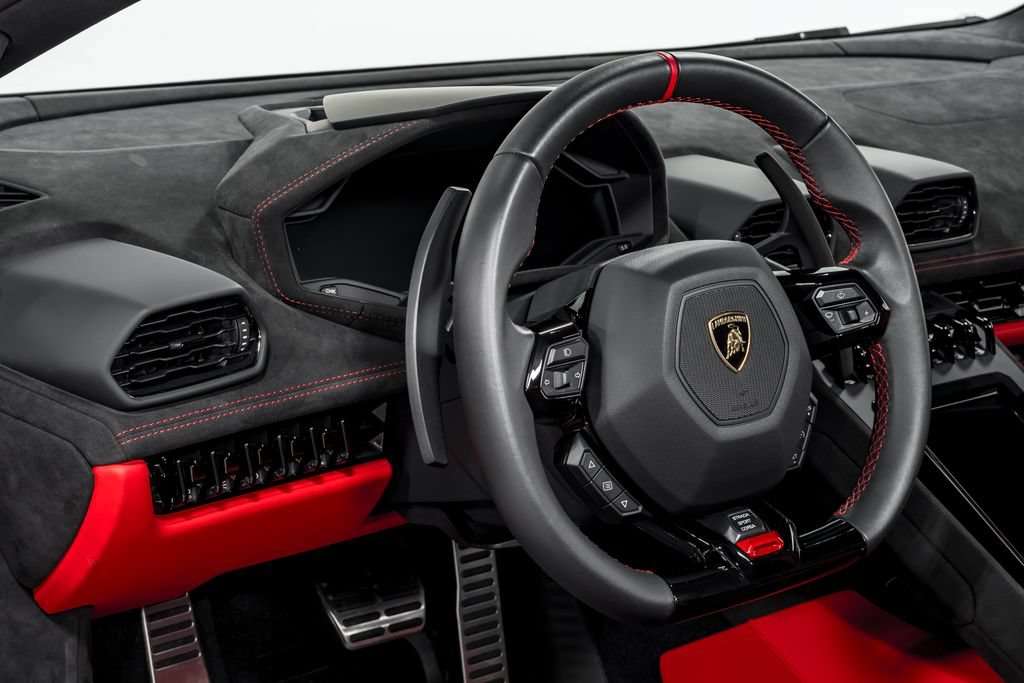 Used 2023 Lamborghini Huracan Tecnica RWD image 13