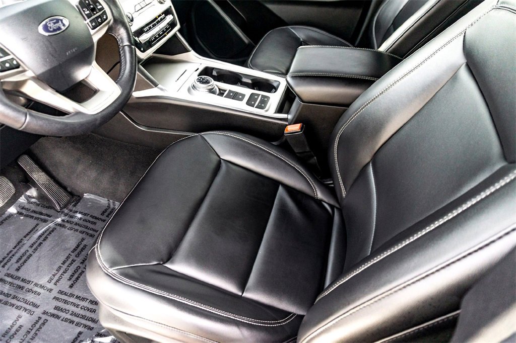 Used 2024 Ford Explorer XLT w/ Equipment Group 202A image 14