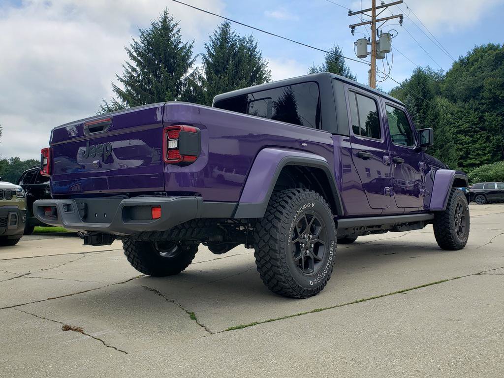 New 2026 Jeep Gladiator Sport AWD/4WD image 3