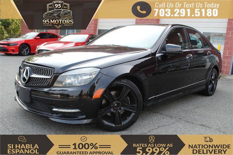 Used 2011 Mercedes-Benz C 300 4MATIC Sedan image 1