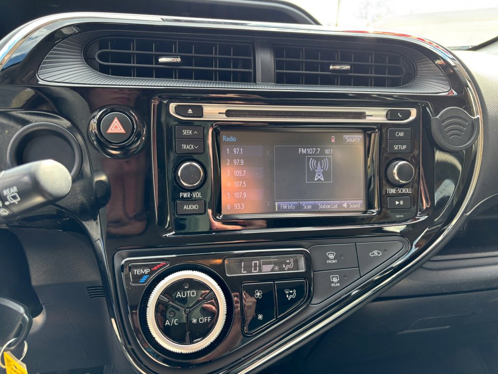 Used 2018 Toyota Prius C Two image 21