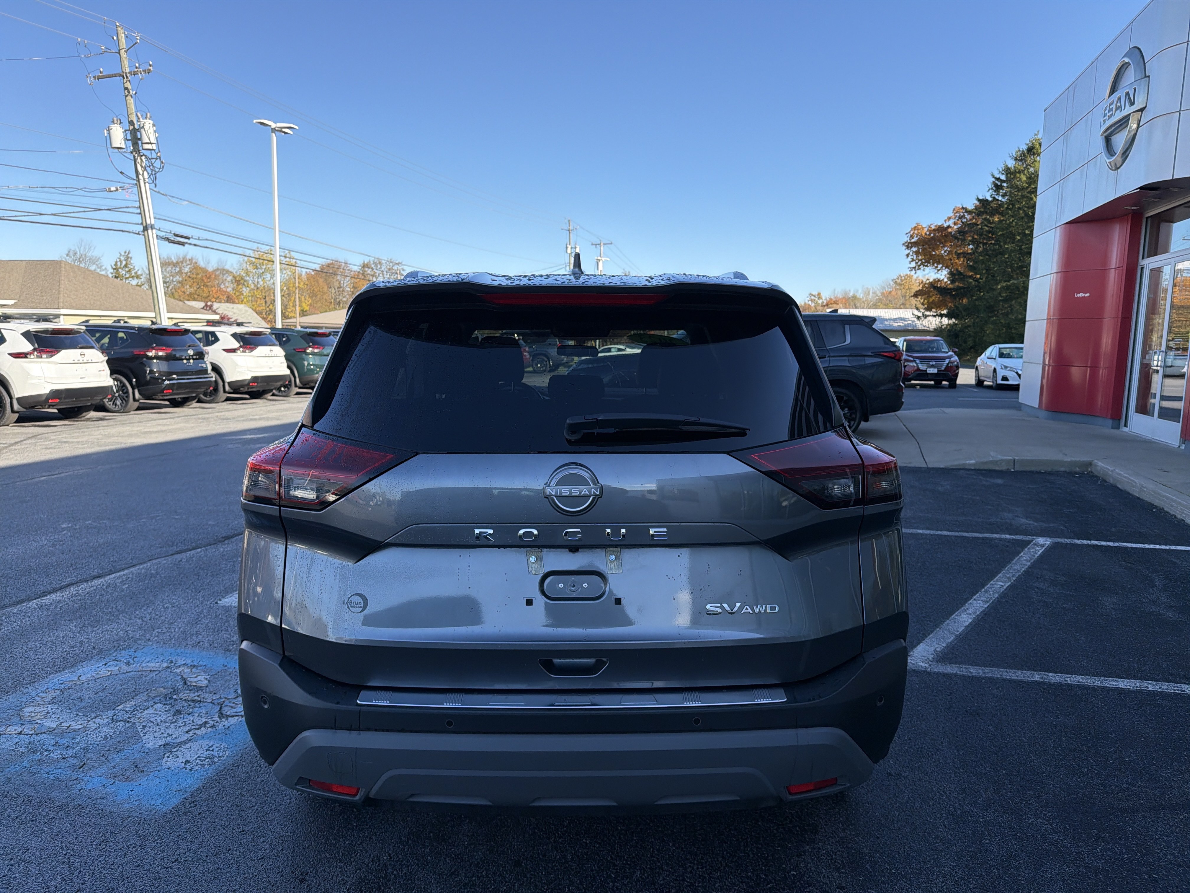 Certified 2023 Nissan Rogue SV w/ SV Premium B Package AWD/4WD image 7