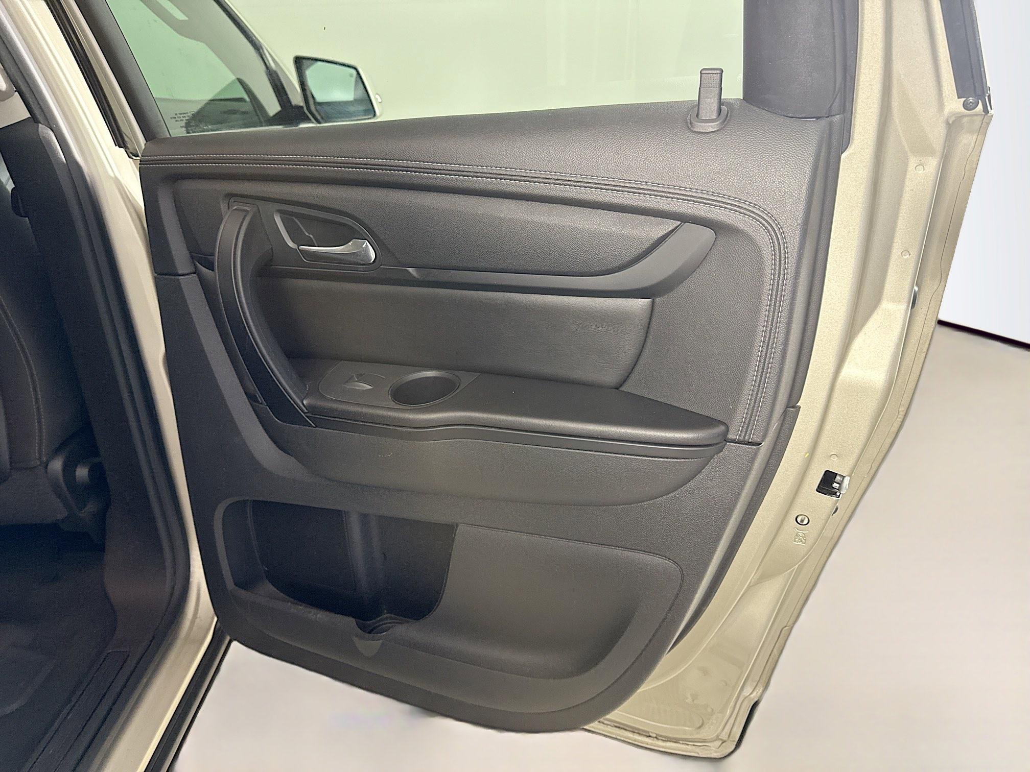 Used 2017 Chevrolet Traverse LT FWD image 27