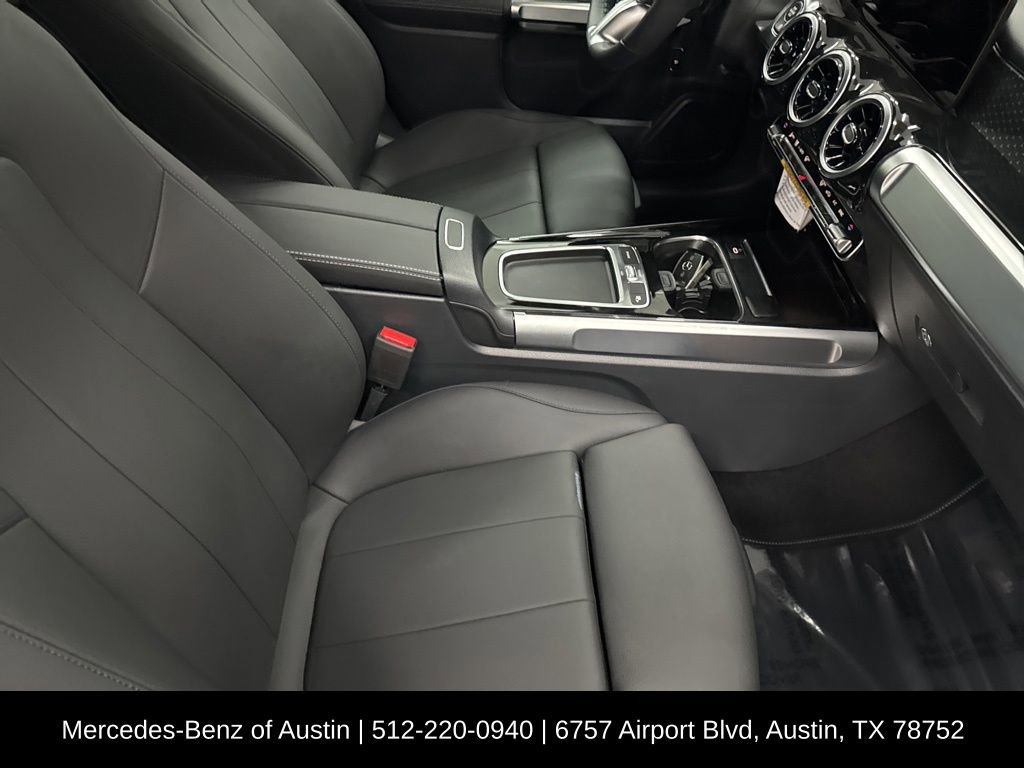 Certified 2025 Mercedes-Benz GLB 250 image 31