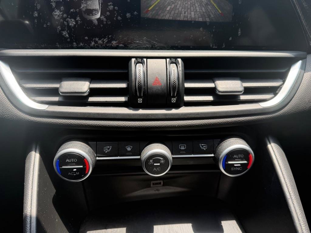Used 2018 Alfa Romeo Giulia RWD image 22