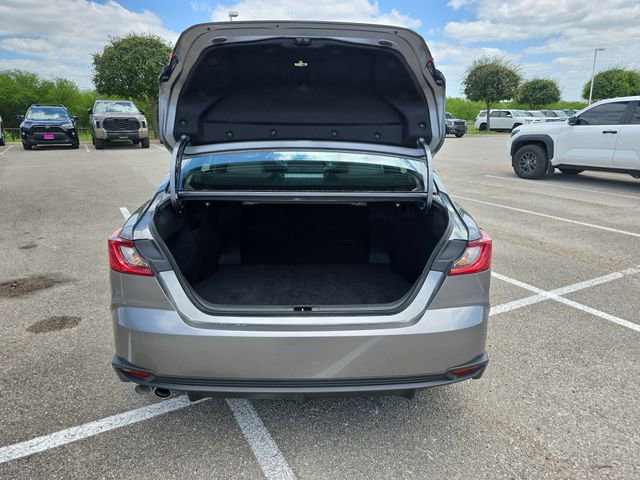 Used 2026 Toyota Camry SE w/ Convenience Package FWD image 13