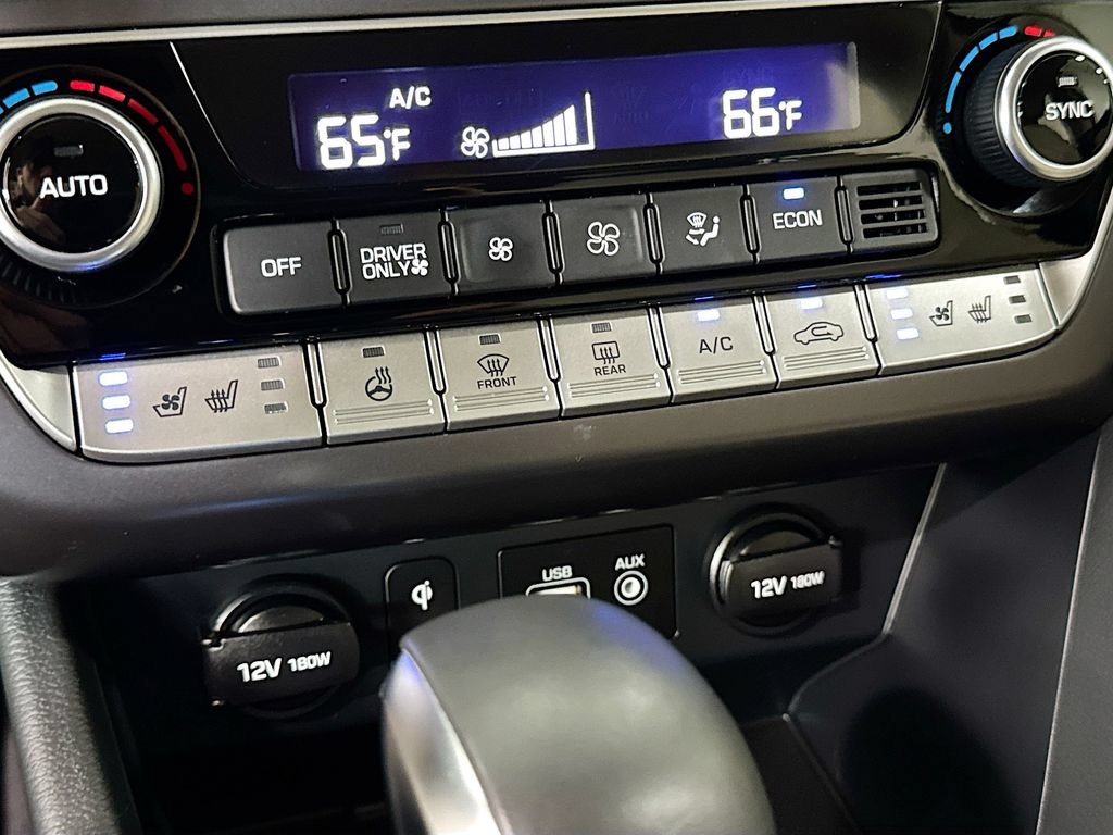 Used 2019 Hyundai Sonata Limited w/ Ultimate Package 02 FWD image 19