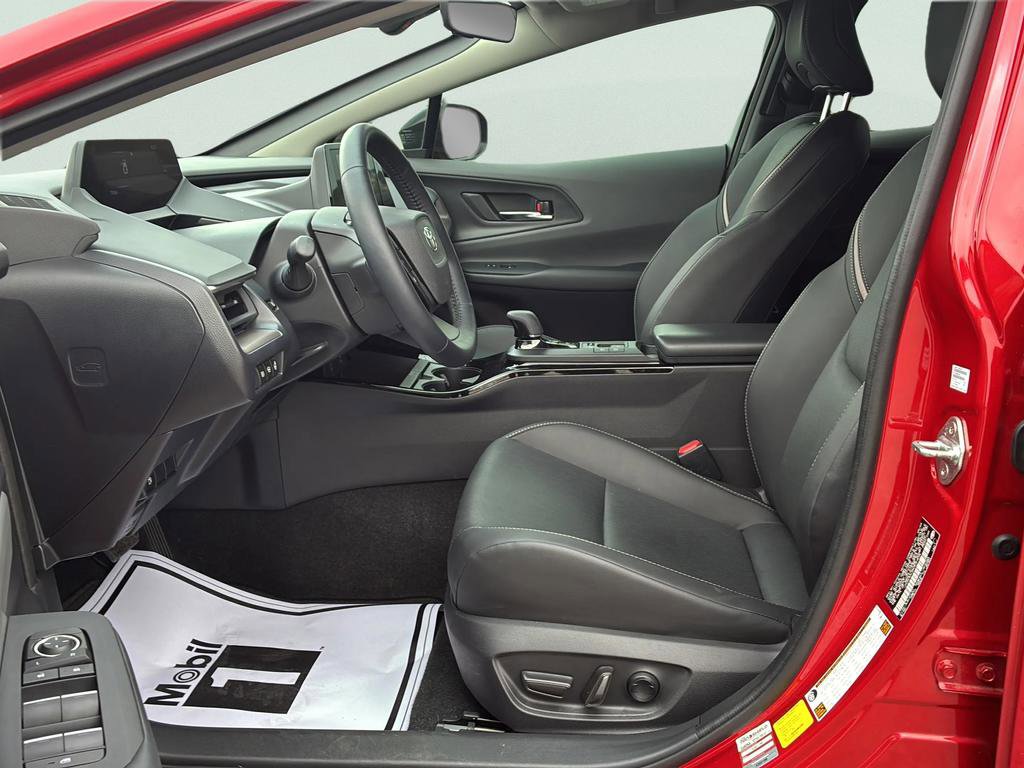 Used 2024 Toyota Prius XLE image 16