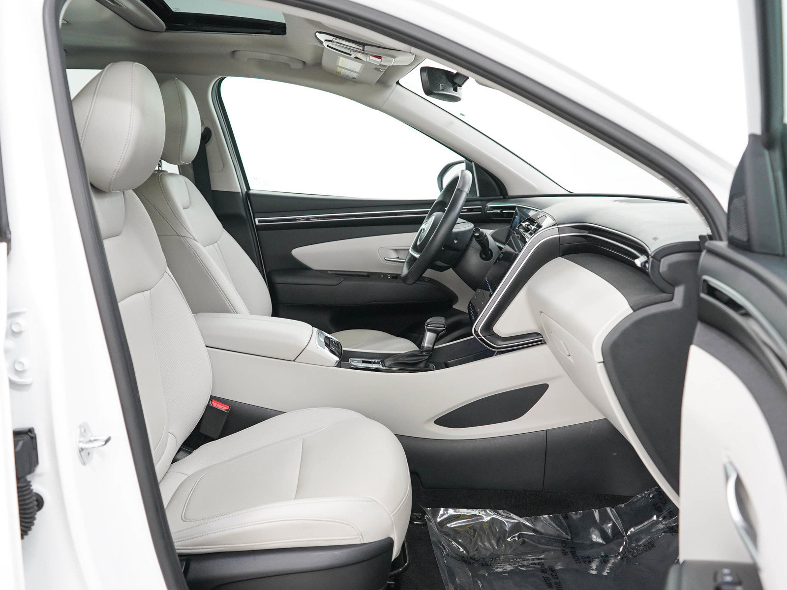 Used 2024 Hyundai Tucson SEL w/ Convenience Package AWD/4WD image 11