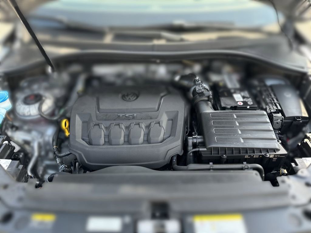 Used 2023 Volkswagen Tiguan SE R-Line image 18